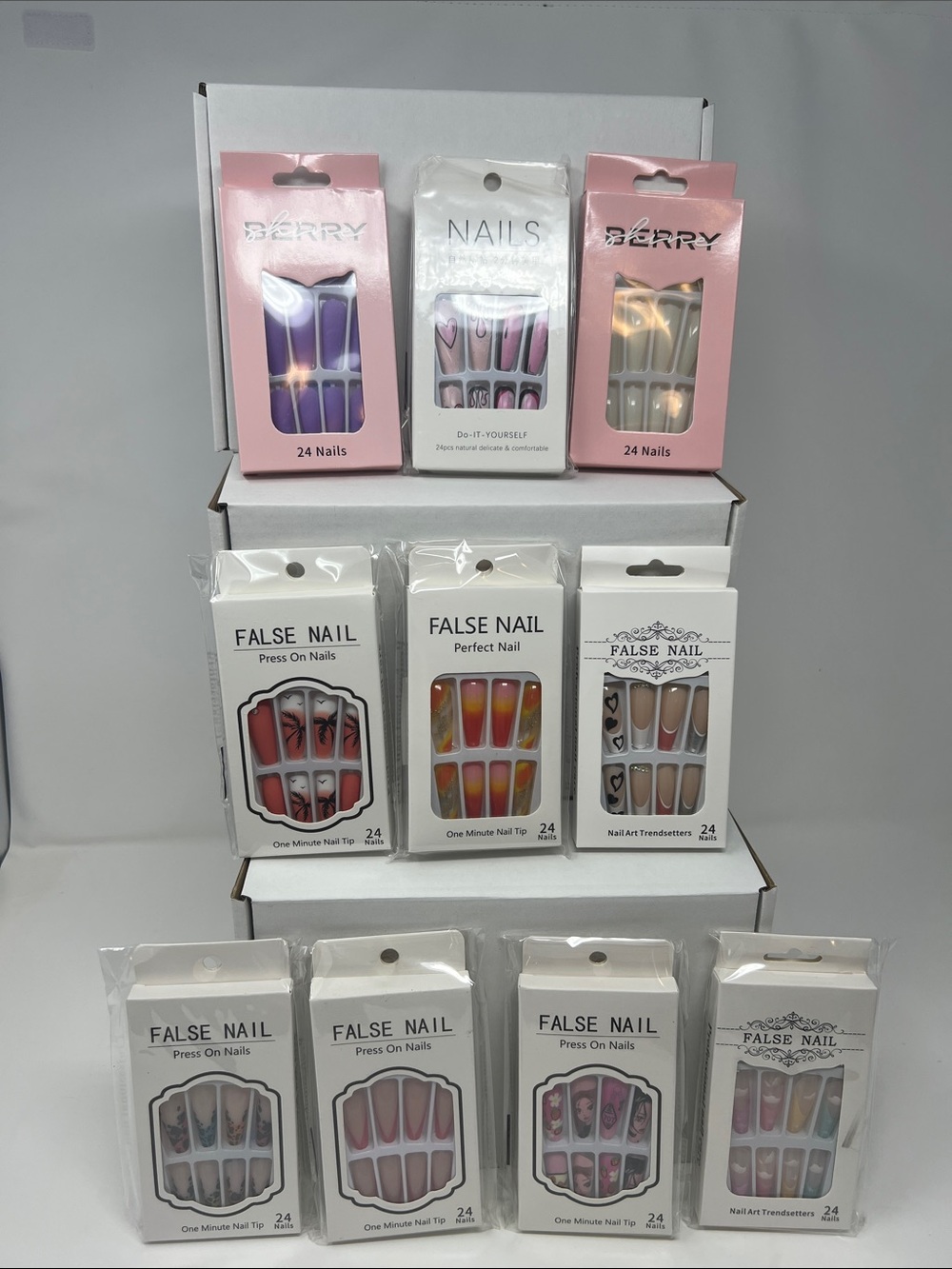 Bundle of 10 sets of assorted press on nails-19